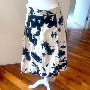 Black and cream Zara pleated skirt
